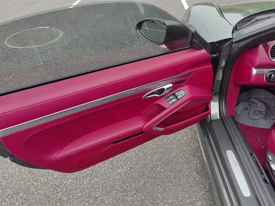 Porsche 718 Boxster 2.0 T