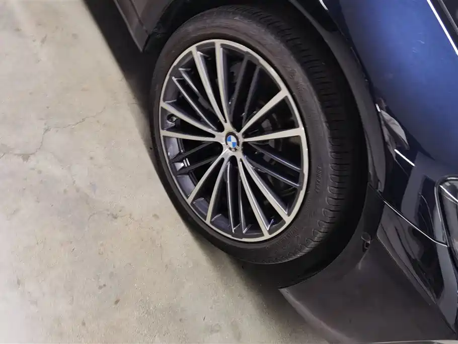BMW 5 Series 530 Li Leading M Sport Package