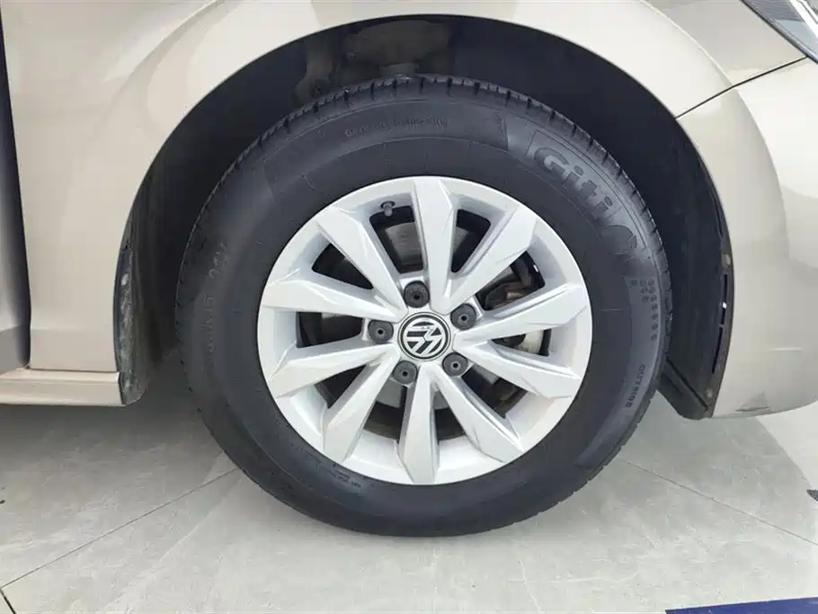 Bora 1.5 L Auto Fashion