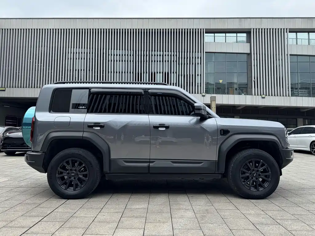 Leopard 5 Navigator