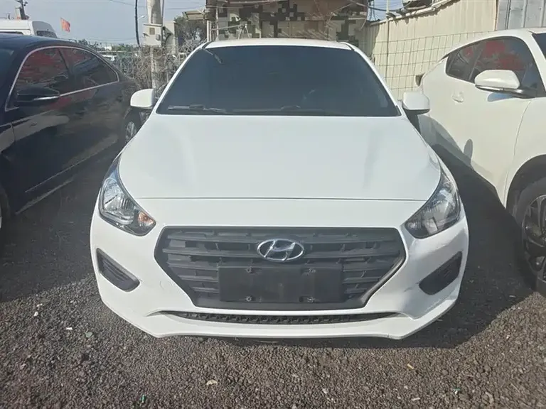 Hyundai Accent 1.4 L Manual GL Refreshed