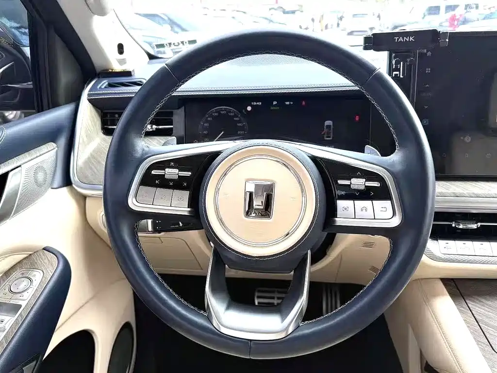 Tank 500 3.0 T Sport Realm 5-seat