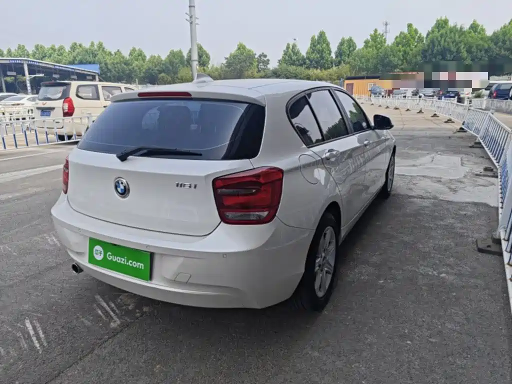 BMW 1 Series (Import) Facelift 116 i Leading