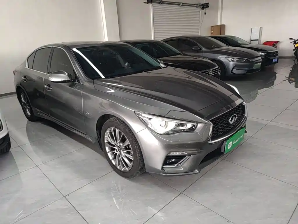 Infiniti Q50 L 2.0 T Comfort Enjoyment CN-VI