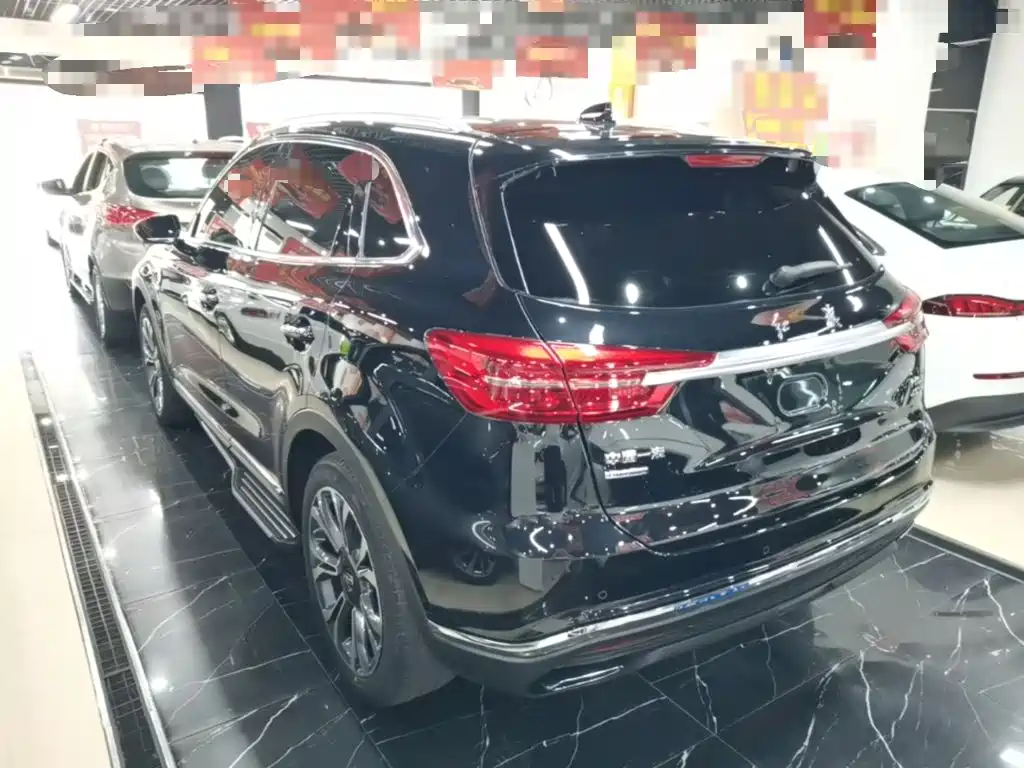 Hongqi HS5 2.0 T Connected Flagship Enjoyment 4 WD