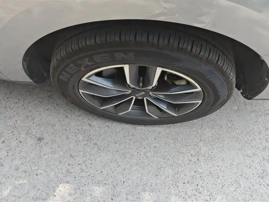 WEY VV5 1.5 T 2 WD Smart Pioneer