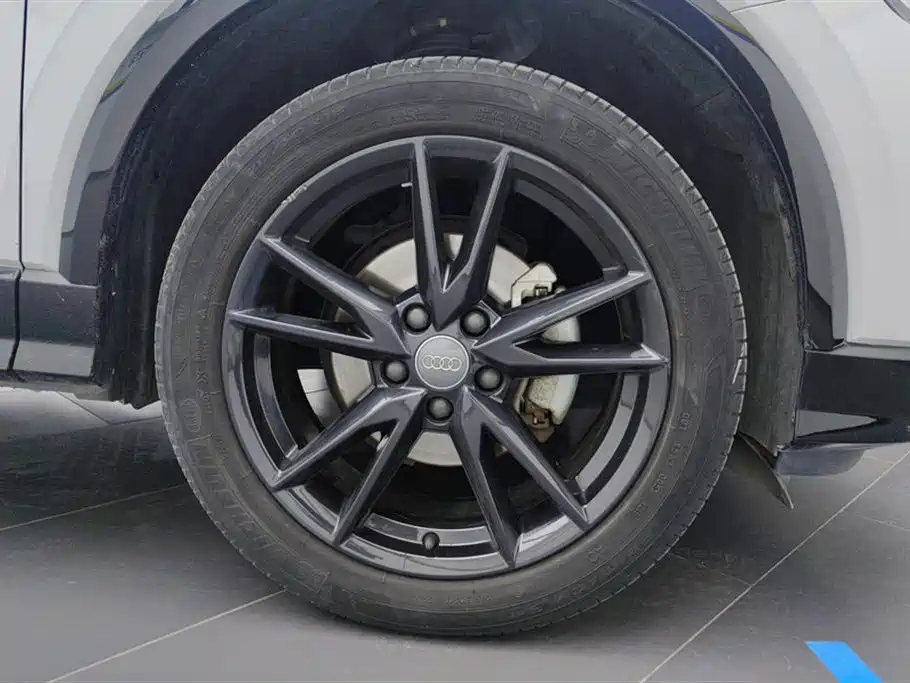Audi Q2 L 35 TFSI Fashion Dynamic CN-VI