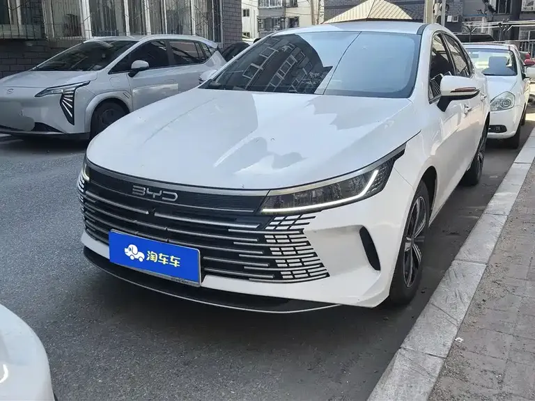 BYD Destroyer 05 Glory DM-i 120 KM Luxury