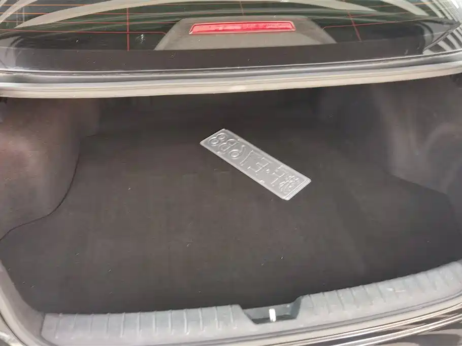 Kia K5 Pro 1.6 T Auto Luxury CN-V