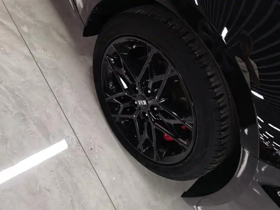 Kia K5 Pro 1.6 T Auto Luxury CN-V