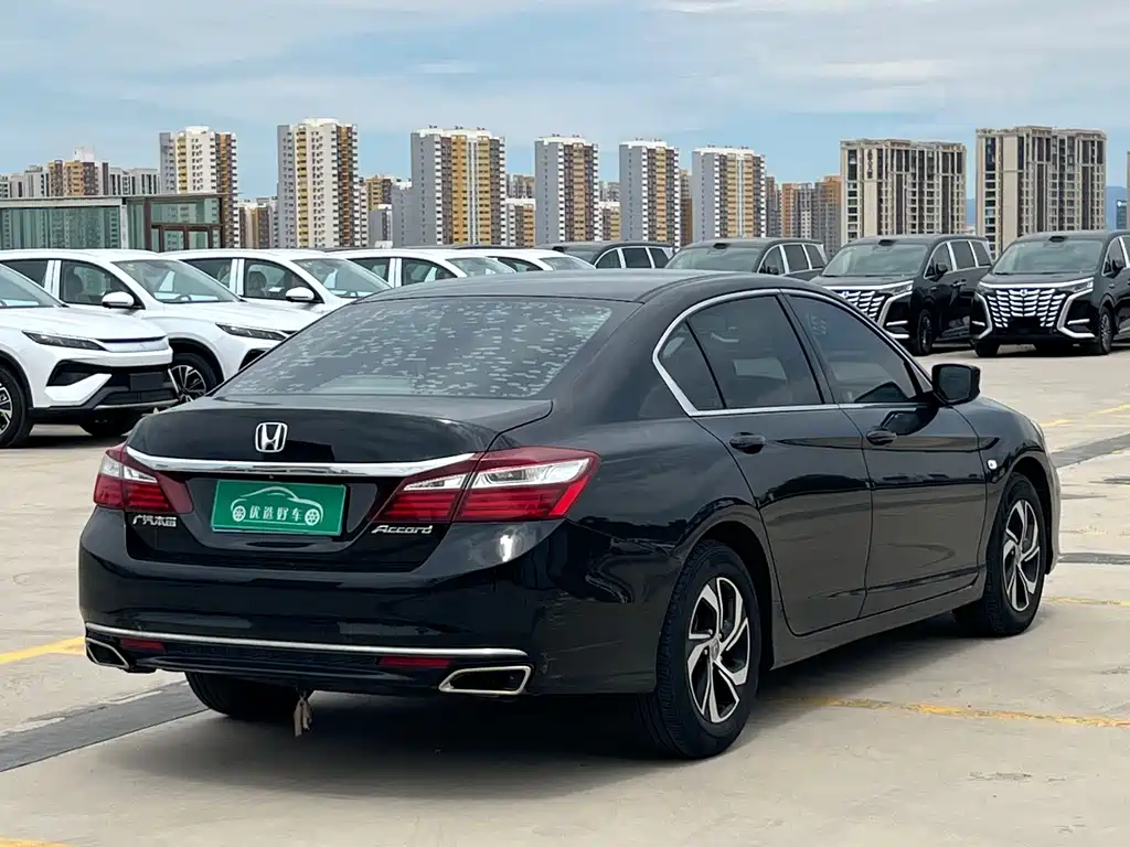 Accord 2.0 L Elite
