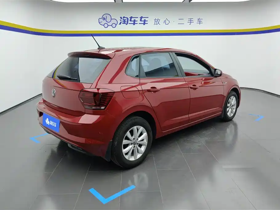 Polo Plus 1.5 L Auto Colorful Tech