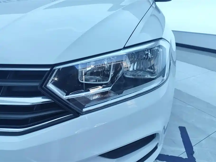 Bora 1.5 L Auto Fashion