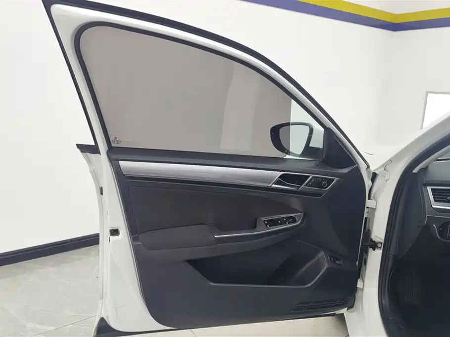 Bora 1.5 L Auto Fashion