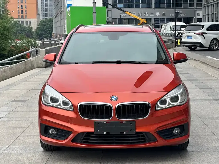 BMW 2 Series Active Tourer 218 i Leading