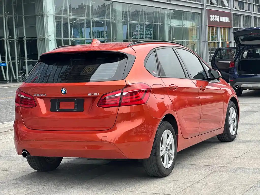 BMW 2 Series Active Tourer 218 i Leading