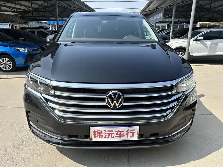 Volkswagen Viloran 330 TSI Luxury