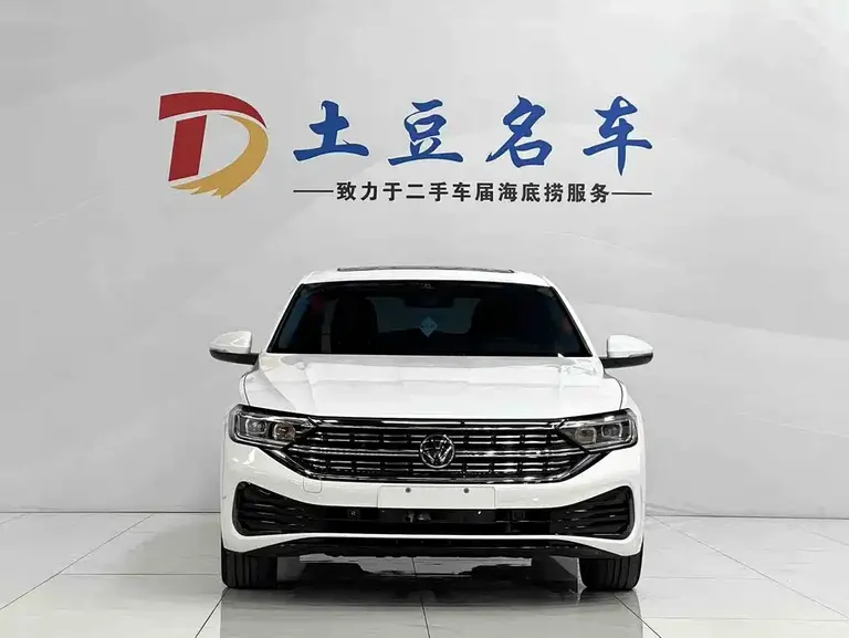 Volkswagen Sagitar 280 TSI DSG Transcend