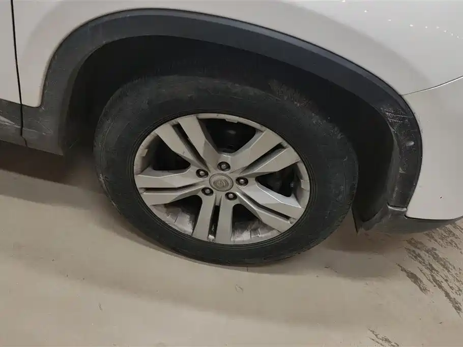 Changan CS75 2.0 L Manual Leading CN-IV