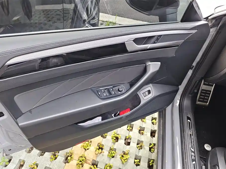 VW CC Shooting Brake 380 TSI Heart Hunter