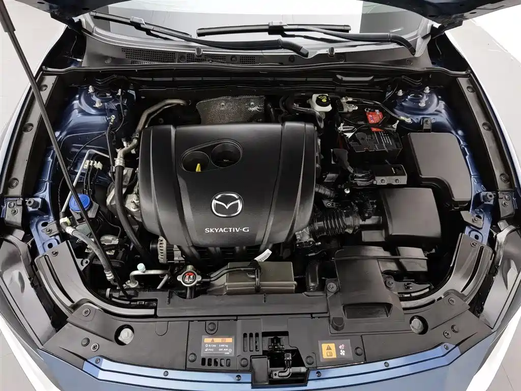 Mazda CX-4 2.0 L Auto 2 WD Blue Sky Explorer