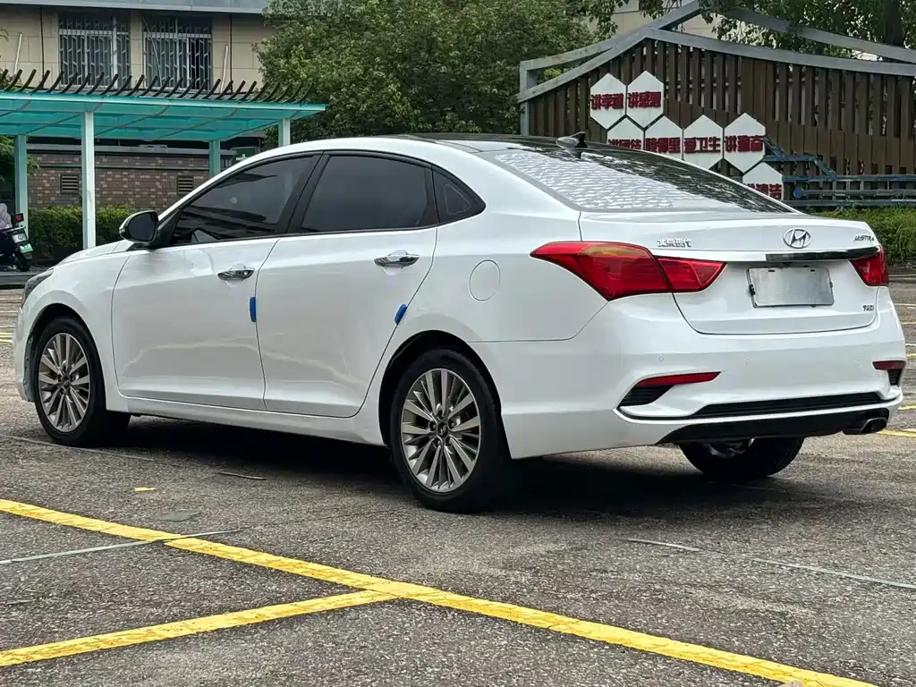 Mistra 1.6 T Auto Intelligent GLS CN-V