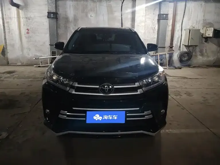 Toyota Highlander 2.0 T 4 WD Luxury 7-seat CN-V