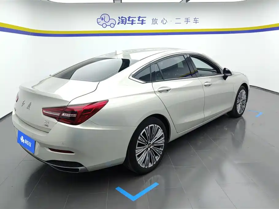 Hongqi H5 Classic 1.5 T DCT Flagship Charm