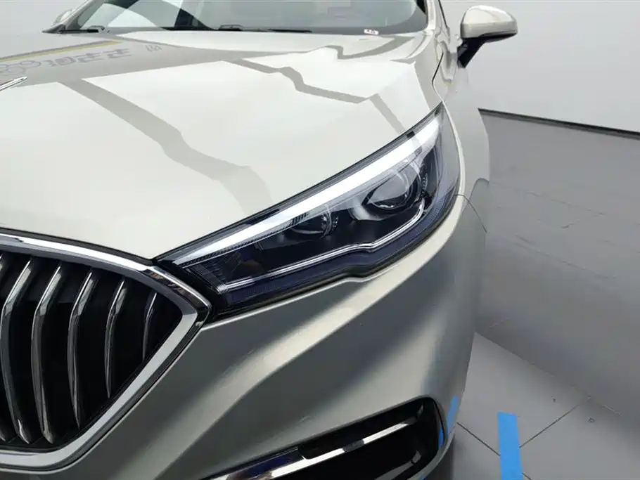 Hongqi H5 Classic 1.5 T DCT Flagship Charm