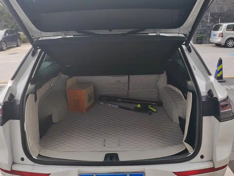 Tavendor 380 TSI 4 WD R-Line Cruise