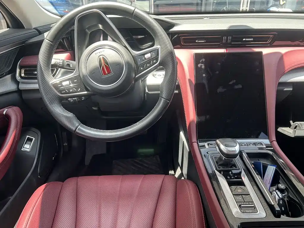 Hongqi H5 2.0 T Auto Connected Flagship