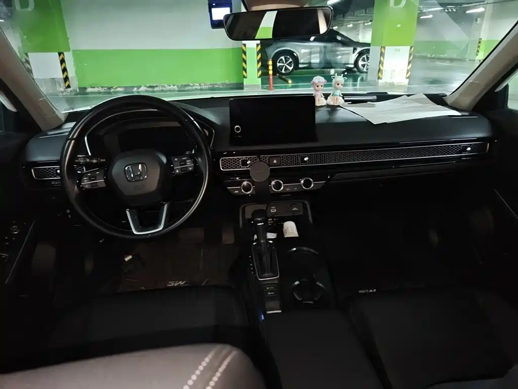 Integra 240 TURBO CVT Luxury