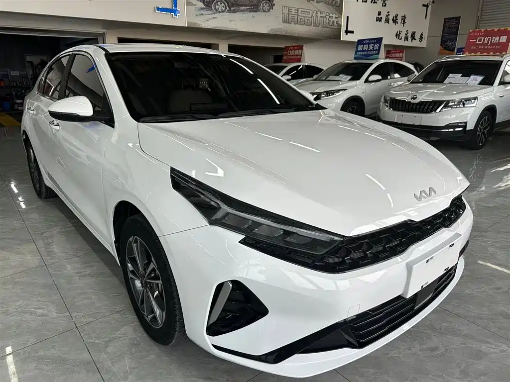 Kia K3 1.5 L CVT Luxury