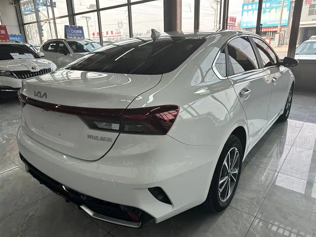 Kia K3 1.5 L CVT Luxury
