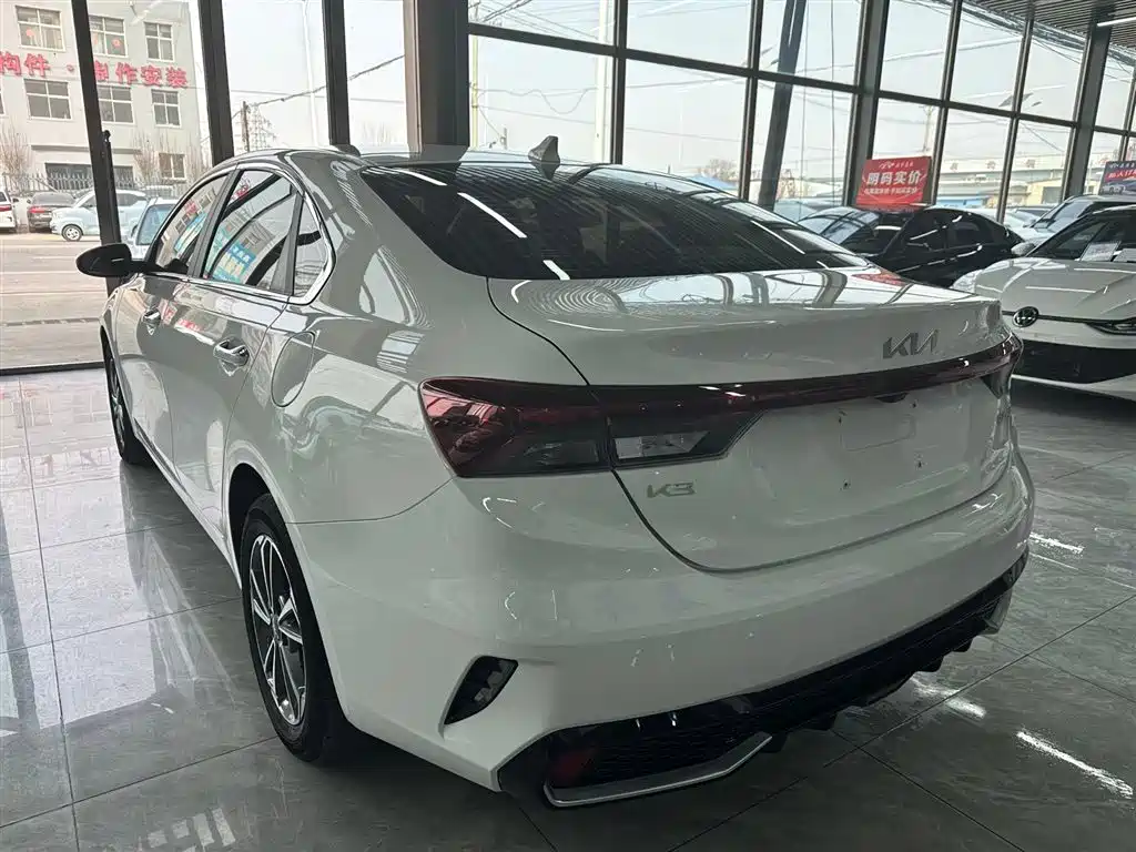 Kia K3 1.5 L CVT Luxury