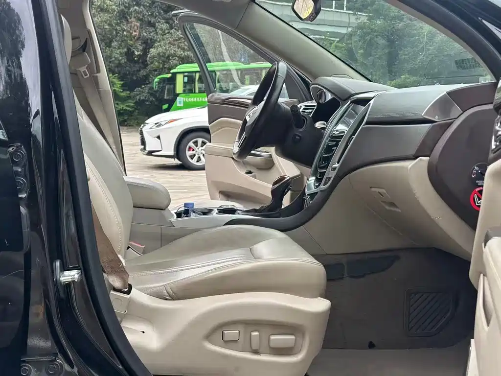 Cadillac SRX 3.0 L Elite