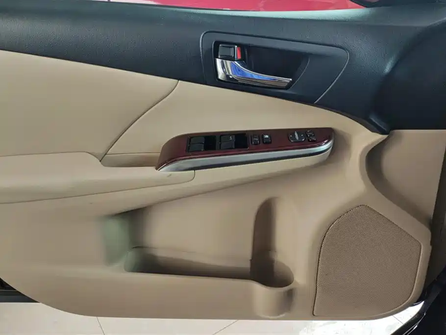 Camry 2.0 G Comfort
