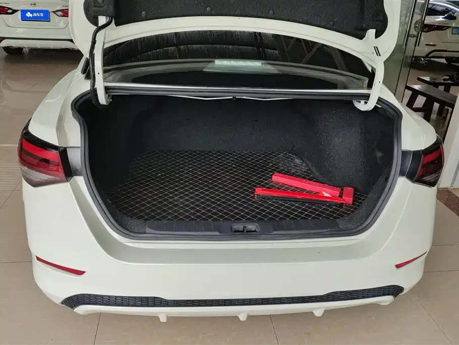 Sylphy 1.6 L XL CVT Smart Enjoyment