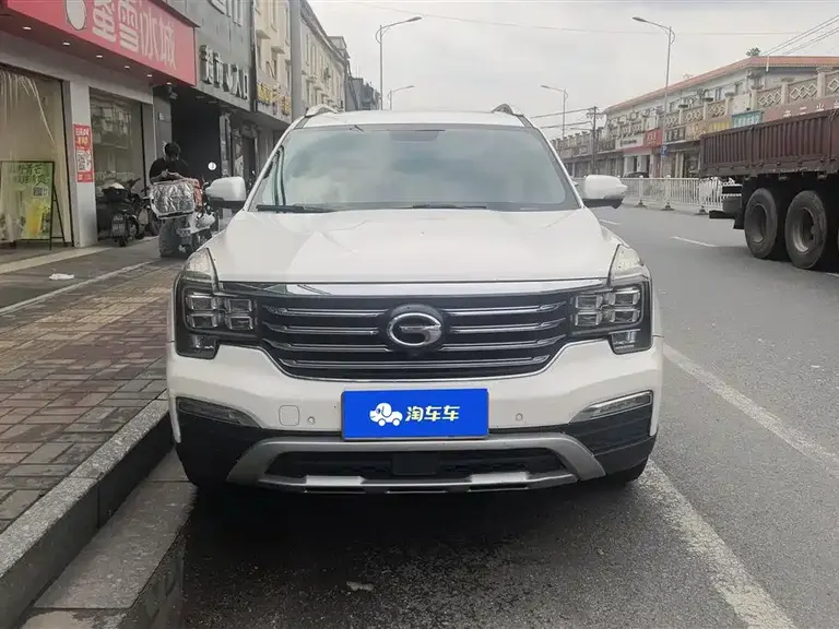GAC Trumpchi GS8 320 T 2 WD Luxury Connected (7-seat)