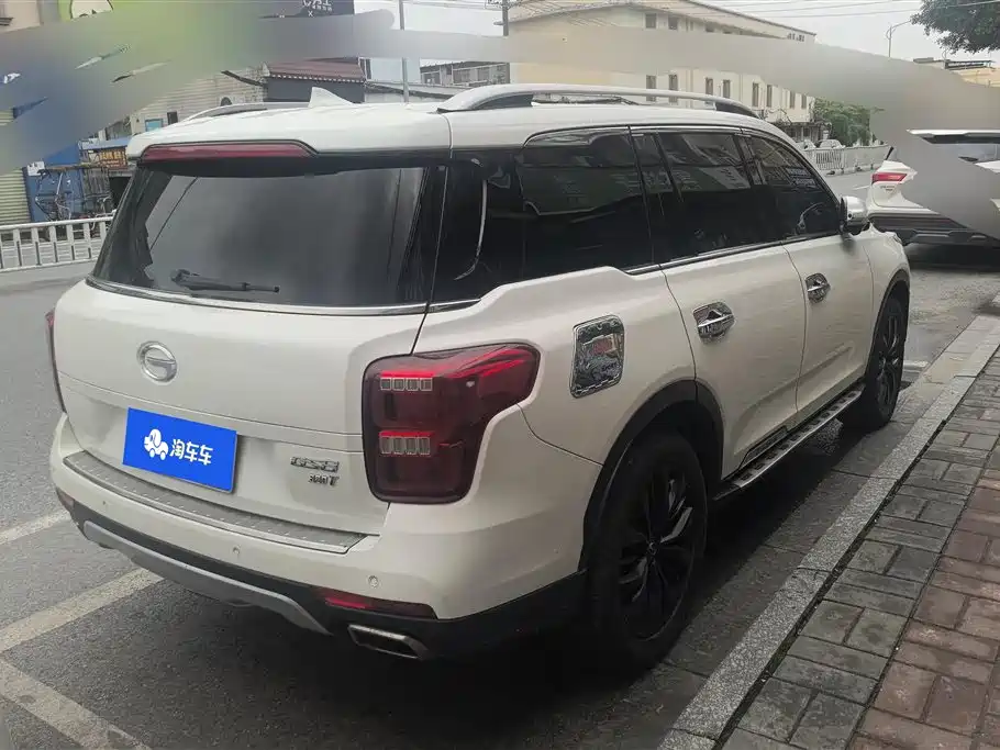 GAC Trumpchi GS8 320 T 2 WD Luxury Connected (7-seat)