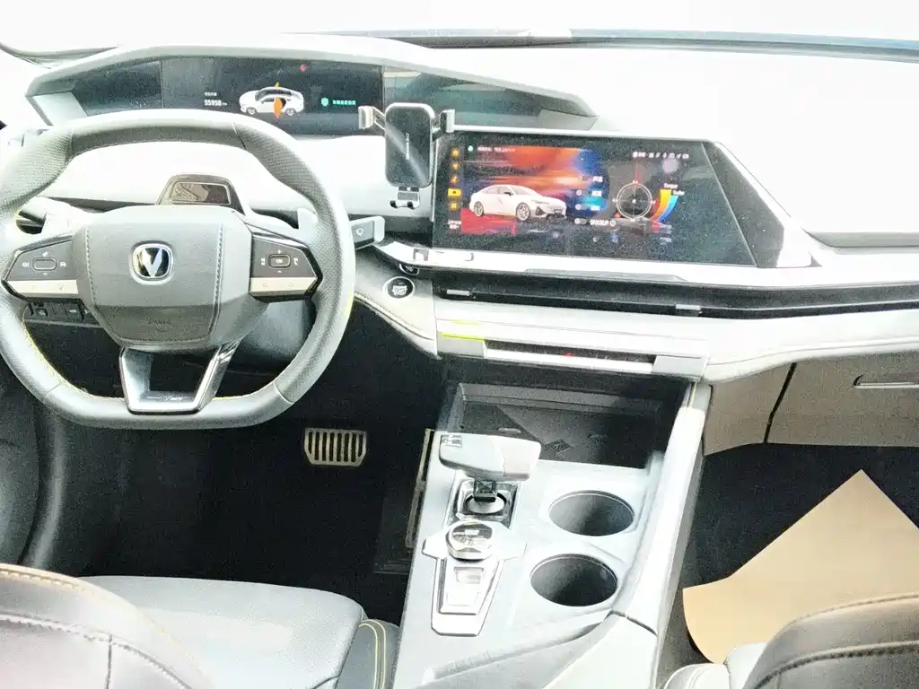 Changan UNI-V 1.5 T Sport