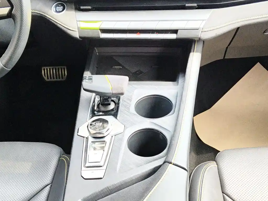 Changan UNI-V 1.5 T Sport