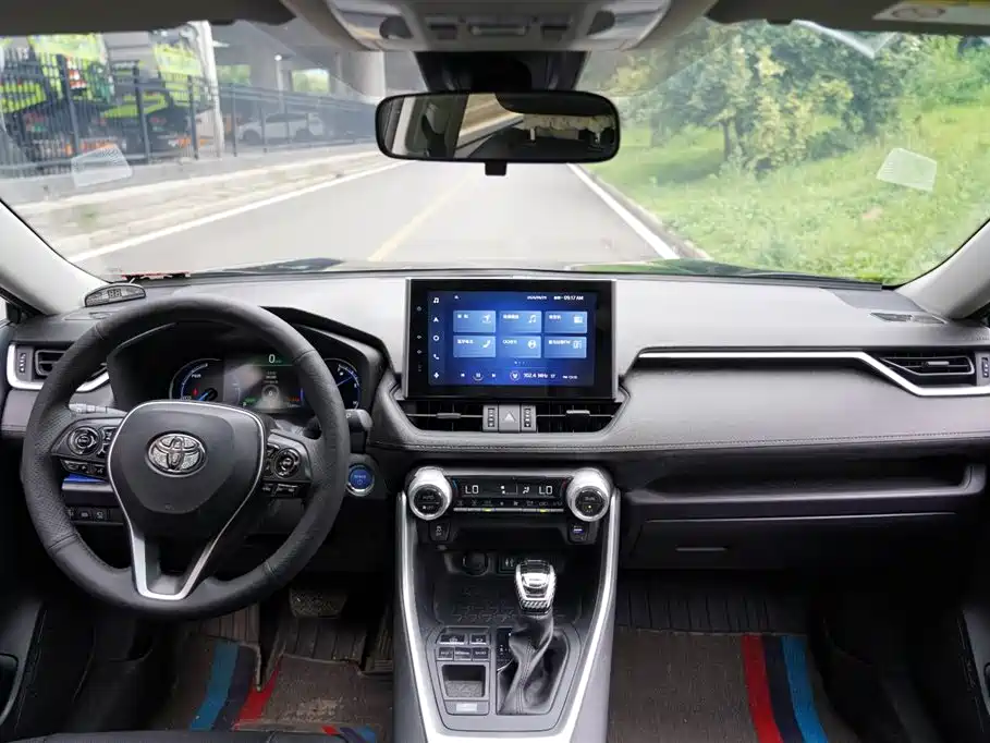RAV4 Dual Engine 2.5 L E-CVT 2 WD Elite