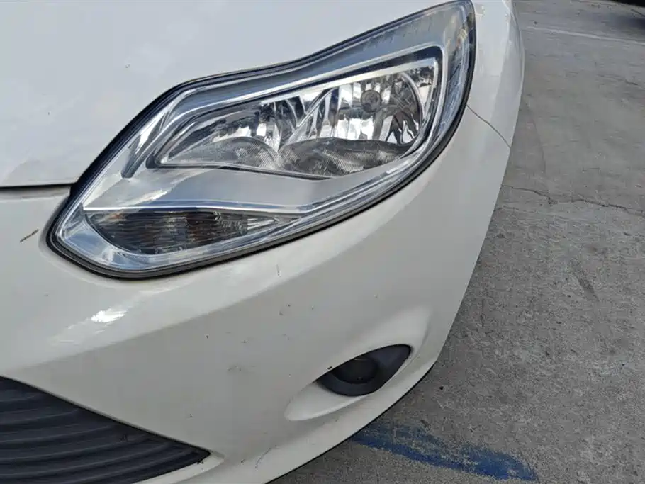 Focus Hatchback 1.6 L Auto Comfort