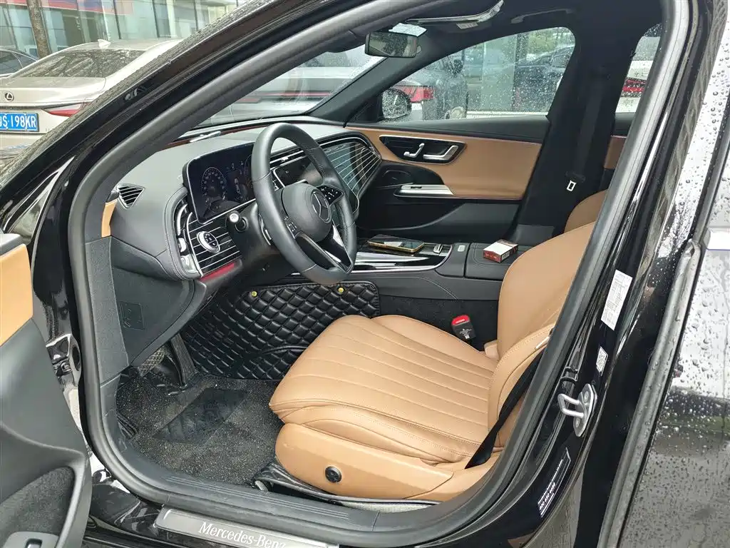 Mercedes-Benz E-Class E 260 L
