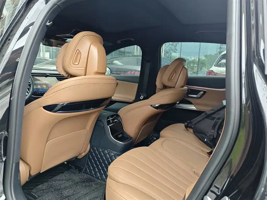 Mercedes-Benz E-Class E 260 L