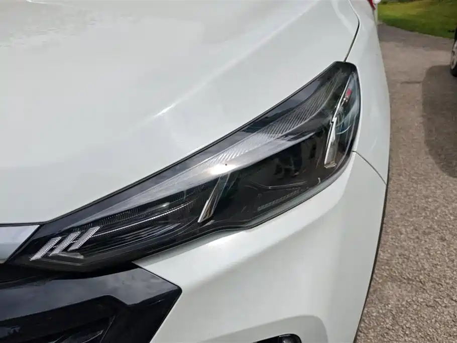 BAIC X3 1.5 T Manual Glory