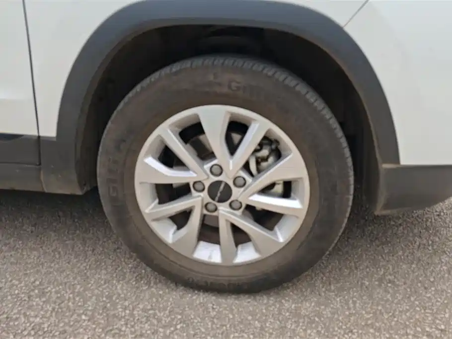 BAIC X3 1.5 T Manual Glory
