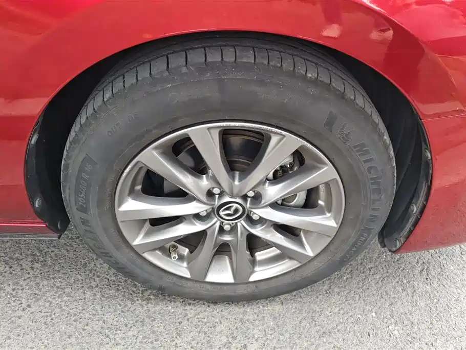 Mazda 3 Axela 1.5 L Auto Quality Joy Sunroof