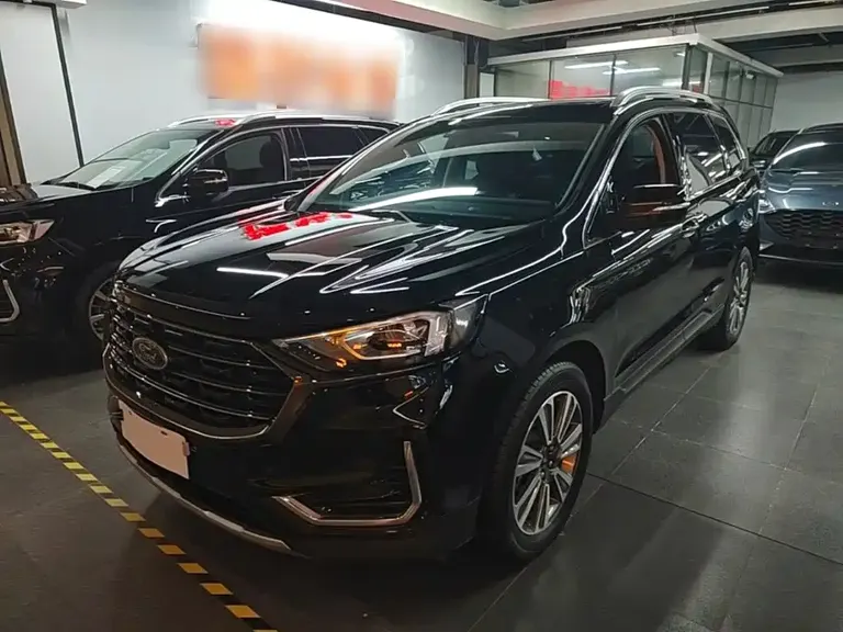 Ford Edge PLUS EcoBoost 245 2 WD Platinum Sharp 5-seat